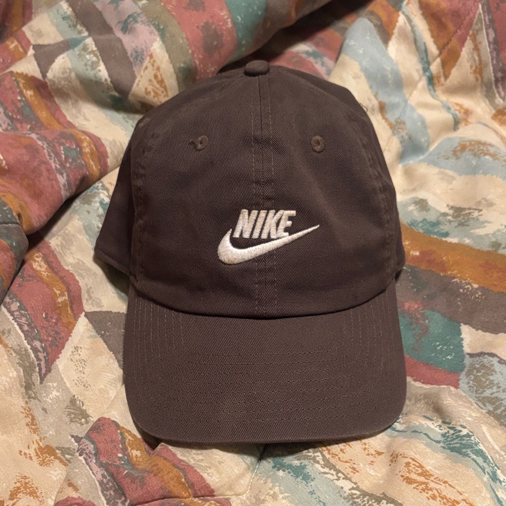 Women’s Nike cap